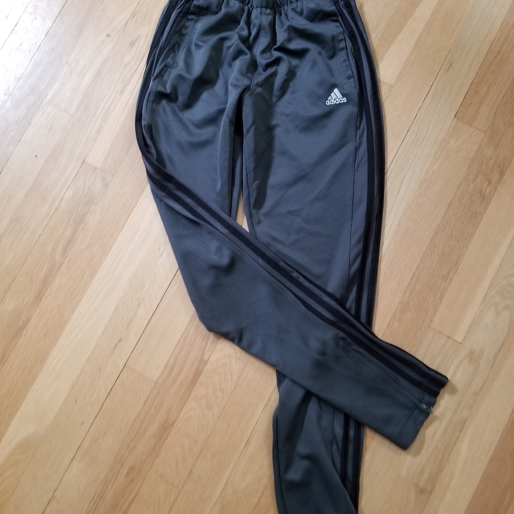 Men's small addidas sweatpants
